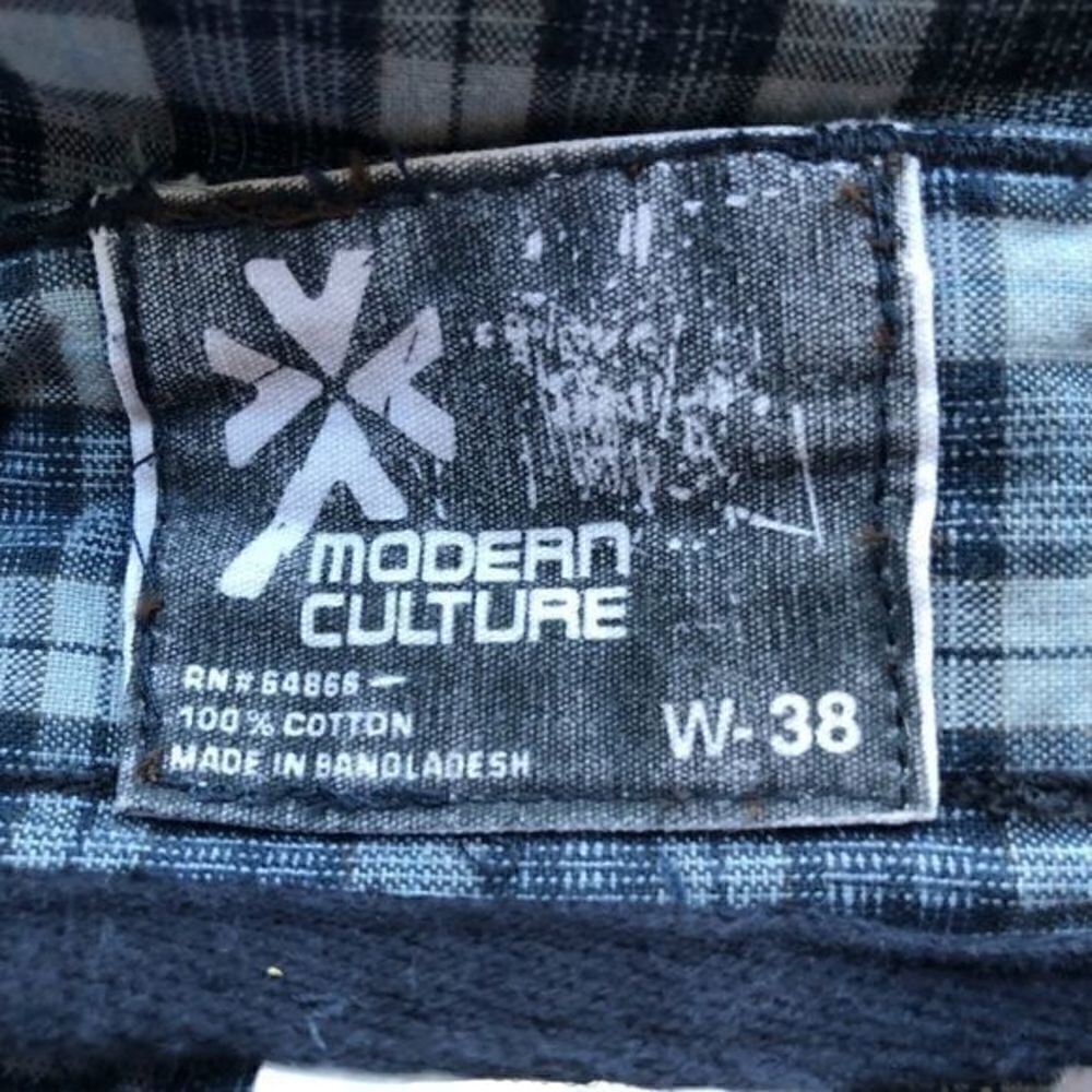 Modern Culture Shorts  - Picture 5 of 6